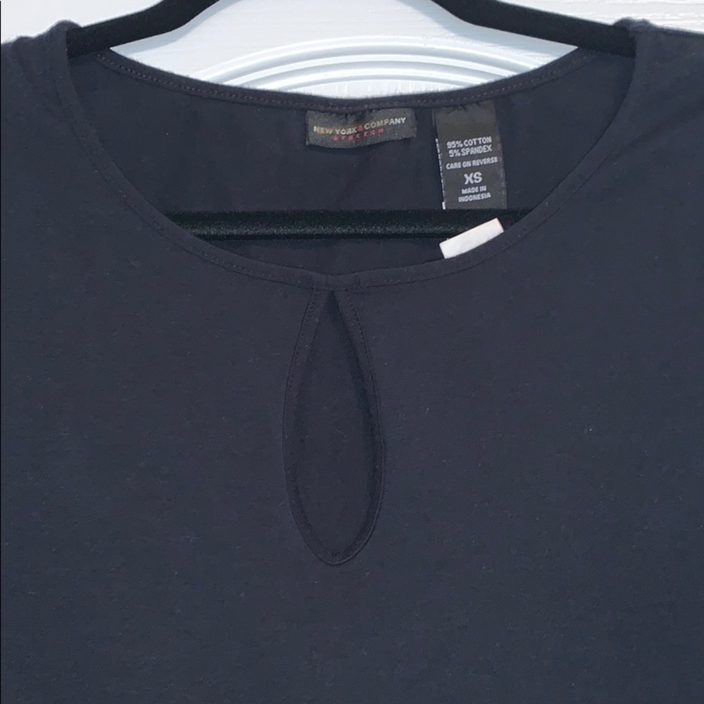 Black top​ - Picture 2 of 2
